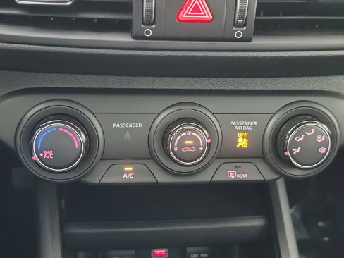 Certified 2023 Kia Forte LXS w/ LXS Technology Package image 31