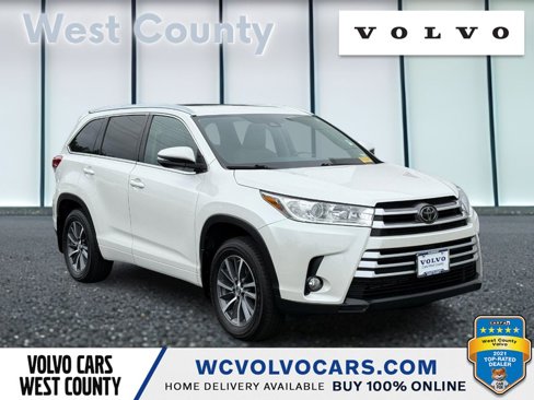Used 2018 Toyota Highlander XLE image 1