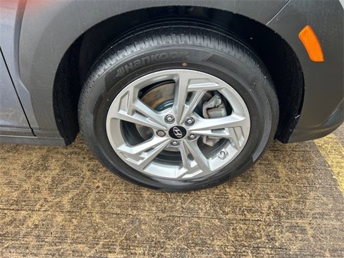 Used 2022 Hyundai Kona SEL image 7