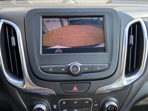 Used 2020 Chevrolet Equinox LT image 19