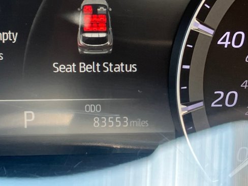 Used 2020 Toyota Highlander XLE image 4