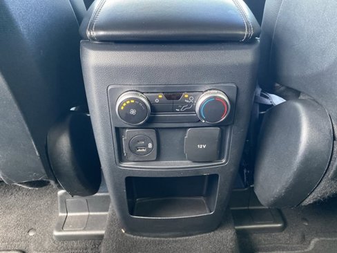 Used 2020 Ford Explorer XLT w/ Equipment Group 202A image 14