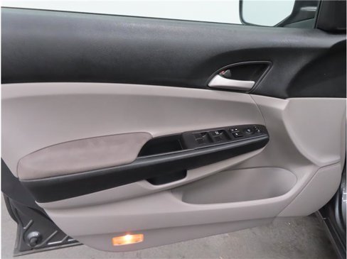 Used 2012 Honda Accord LX image 10