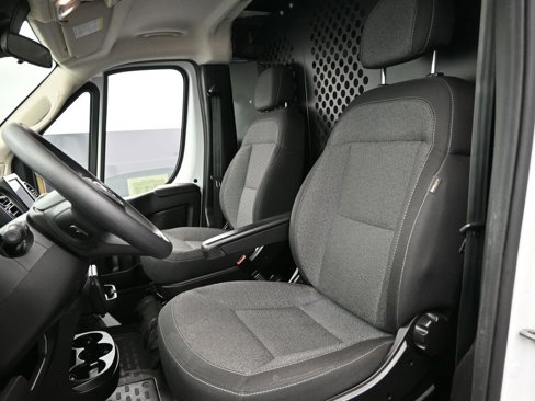 Used 2023 RAM ProMaster 2500 image 25