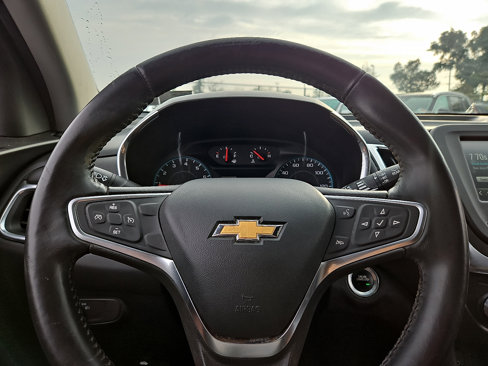 Used 2018 Chevrolet Equinox LT image 18