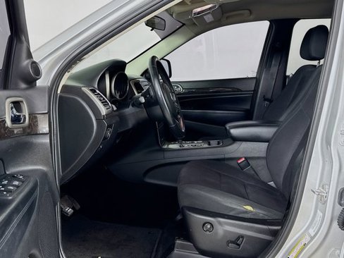 Used 2012 Jeep Grand Cherokee Laredo w/ Laredo E Group image 20