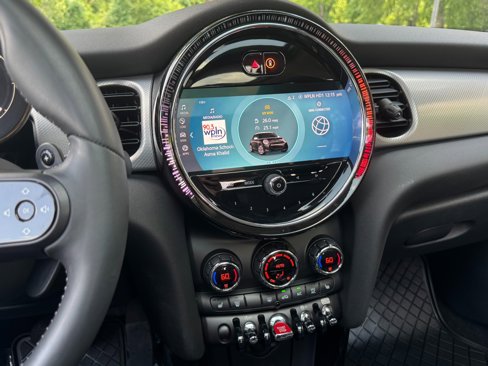 Used 2022 MINI Cooper S w/ Premium Package image 61