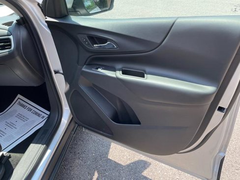 Used 2020 Chevrolet Equinox LT image 27
