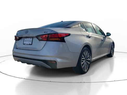 Certified 2023 Nissan Altima 2.5 SV image 5