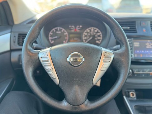 Used 2019 Nissan Sentra S image 6