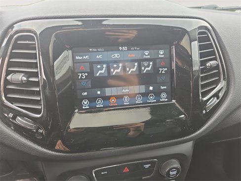 Used 2019 Jeep Compass Altitude image 15