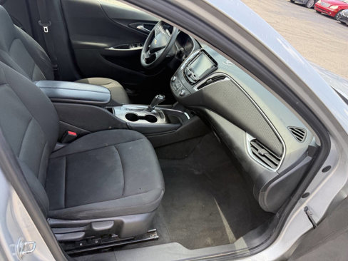 Used 2016 Chevrolet Malibu LT image 18