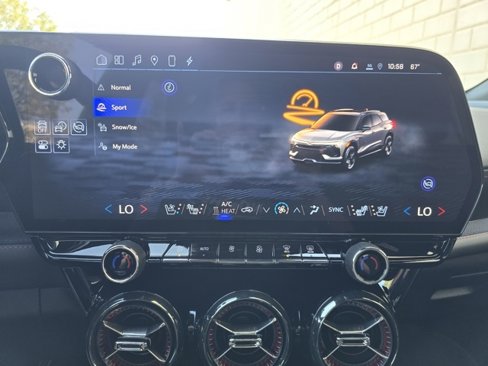 Used 2024 Chevrolet Blazer EV RS image 44