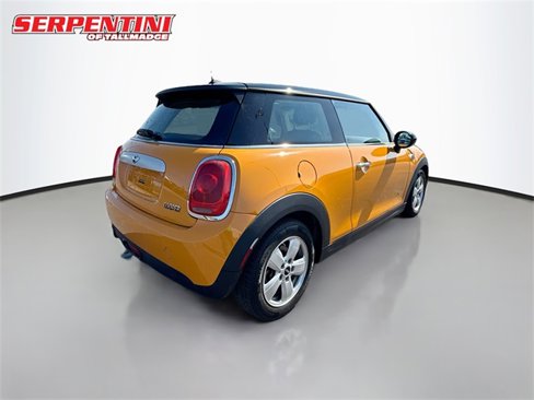 Used 2015 MINI Cooper 2-Door Hardtop image 7