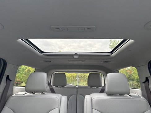 Used 2018 GMC Acadia SLT image 21