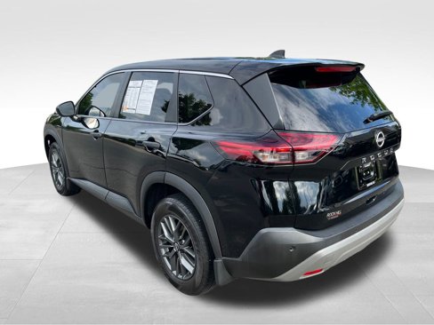 Used 2022 Nissan Rogue S image 5