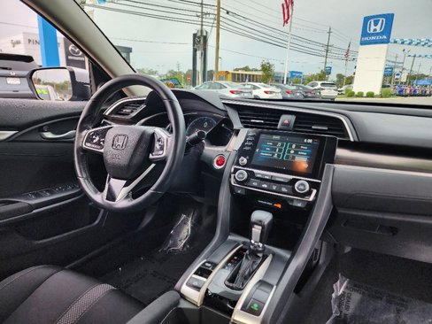 Used 2020 Honda Civic EX image 13