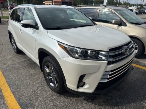 Used 2018 Toyota Highlander Limited image 1