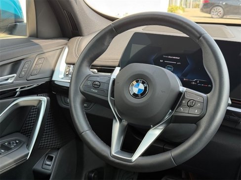 Used 2025 BMW X1 xDrive28i image 14