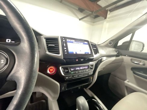 Used 2017 Honda Ridgeline RTL-E image 18