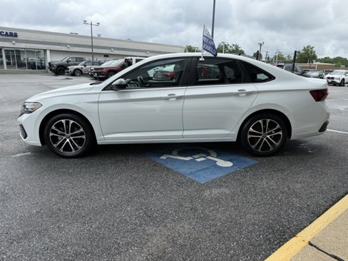 Used 2022 Volkswagen Jetta Sport image 30