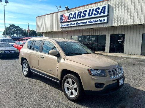 Used 2016 Jeep Compass Latitude image 4