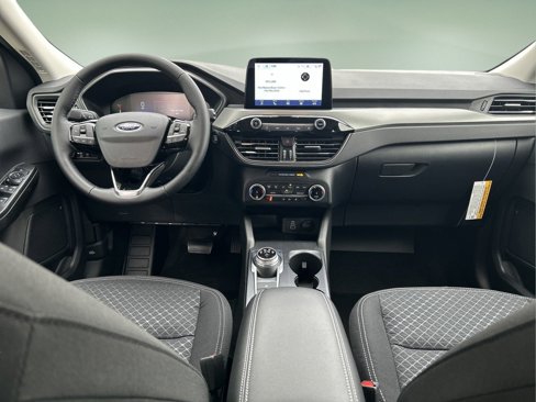 New 2025 Ford Escape Active w/ Cold Weather Package image 2