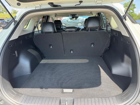Used 2023 Kia Sportage EX image 12
