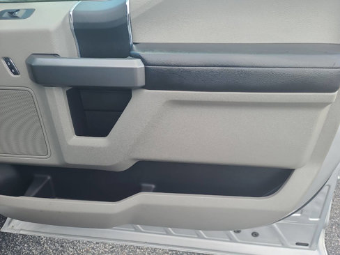 Used 2017 Ford F150 XLT image 31