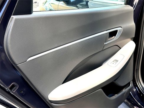Used 2023 Hyundai Sonata SE w/ Cargo Package image 29