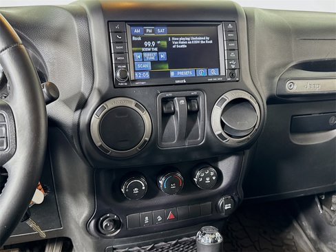 Used 2014 Jeep Wrangler Sport image 13