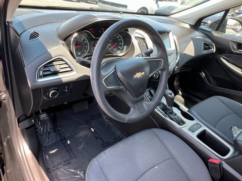 Used 2018 Chevrolet Cruze LS image 15
