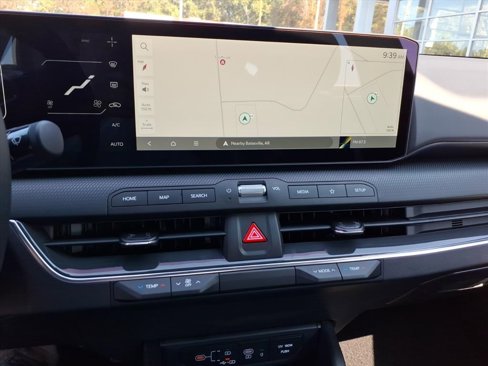 New 2025 Kia K4 GT-Line image 18