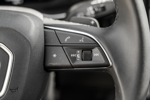 Certified 2025 Audi Q3 2.0T Premium Plus image 17
