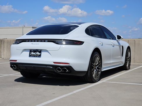 Certified 2021 Porsche Panamera image 8