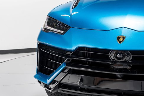 Used 2023 Lamborghini Urus S image 45