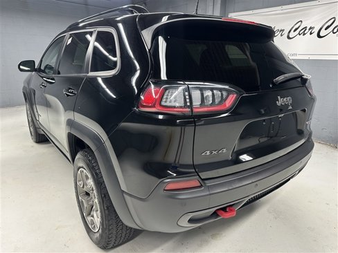 Used 2022 Jeep Cherokee Trailhawk image 4