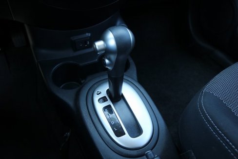 Used 2017 Nissan Versa SV image 21