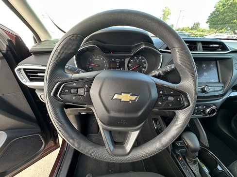 Used 2022 Chevrolet TrailBlazer LT w/ Driver Confidence Package image 17