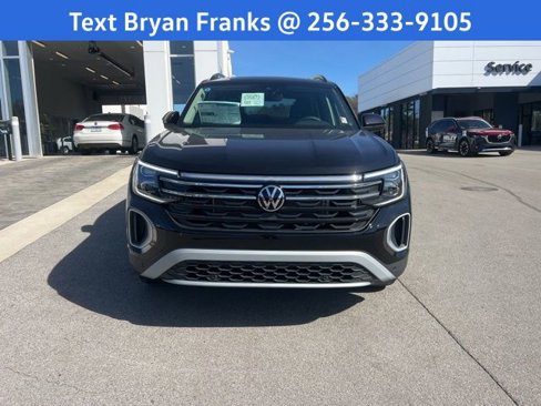 New 2025 Volkswagen Atlas Peak Edition SE image 2