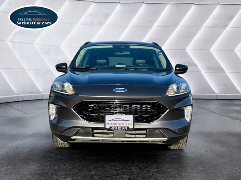 Used 2020 Ford Escape SEL image 2