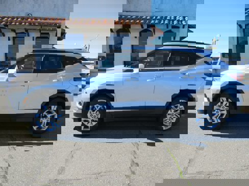 Used 2021 Chevrolet Blazer LT image 2