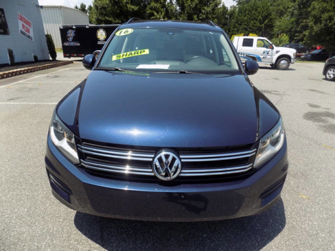 Used 2016 Volkswagen Tiguan S image 3