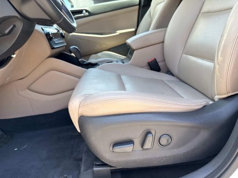 Used 2017 Hyundai Tucson SE Plus image 21