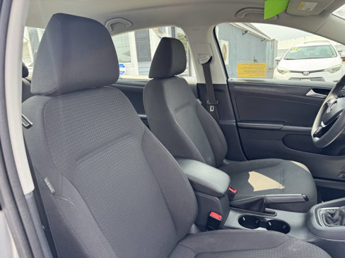 Used 2016 Volkswagen Jetta S image 32