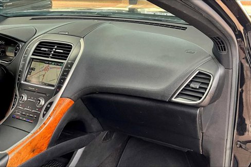Used 2016 Lincoln MKX Reserve w/ Technology Package image 17