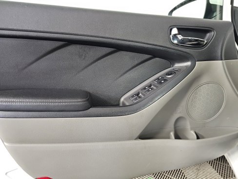 Used 2015 Kia Forte EX w/ Protection Package image 11