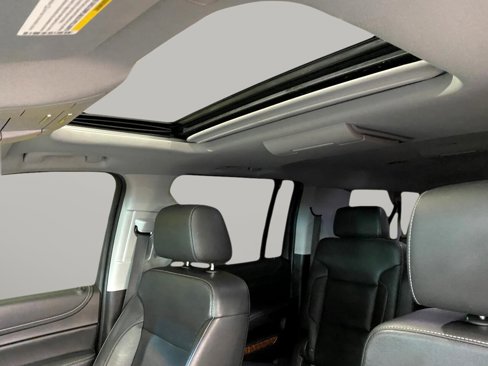 Used 2019 Chevrolet Suburban Premier image 20