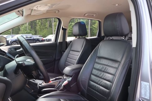 Used 2016 Ford Escape Titanium image 10