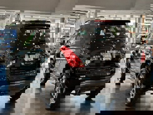 Used 2005 Nissan Murano SE w/ (X05) SE Leather Pkg image 4